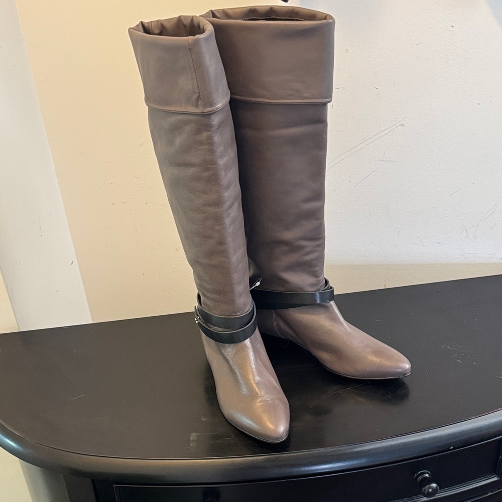 Pour La Victoire Gray Over The Knee Pull Up Boots, Like New View 3